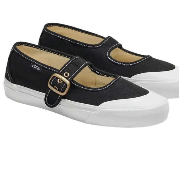 Vans Women’s 5 classic Mary Jane style grounded chunky lug rubber sole Black NWT - Picture 1 of 7